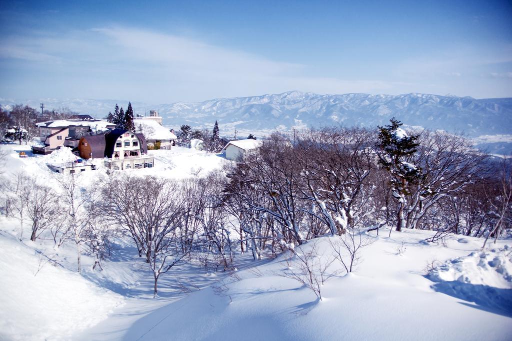 Snowball Chalet at Madarao Mountain Hotel Iiyama Bagian luar foto